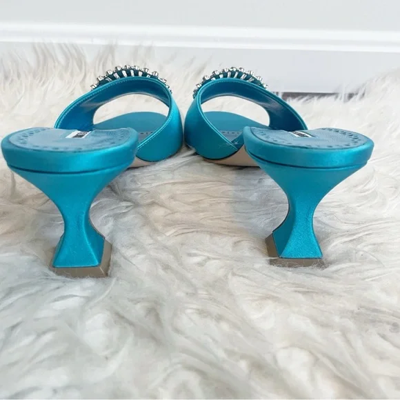 Manolo Blahnik Laalita 50 Embellished Buckle Satin Mule Sandal size 39 - Picture 7 of 12